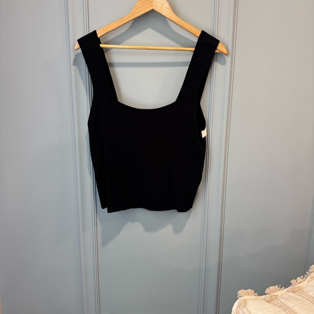 MAEVE BY Anthropologie black Top NWT